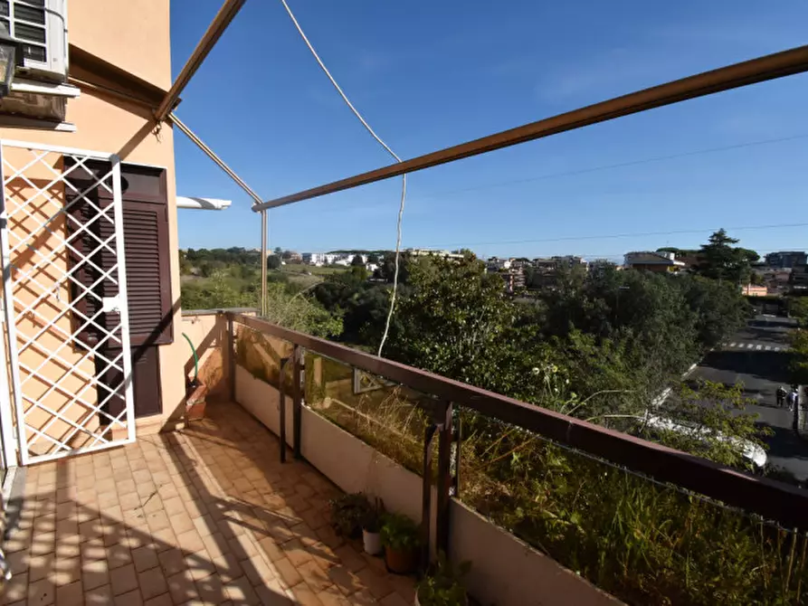 Immagine 50 di Appartamento in vendita  in Via Borgo Ticino a Roma