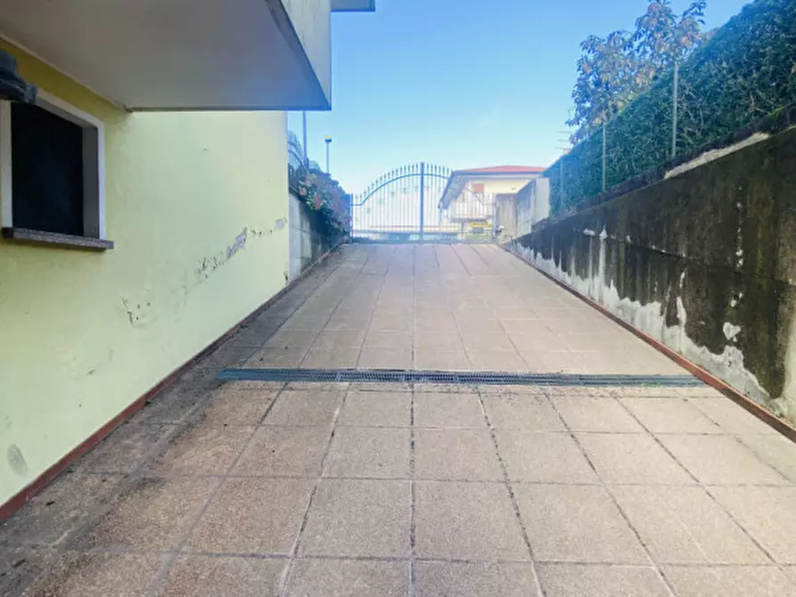 Immagine 24 di Casa trifamiliare in vendita  in Via Padre Massimiliano Maria Kolbe 2 a Camposampiero