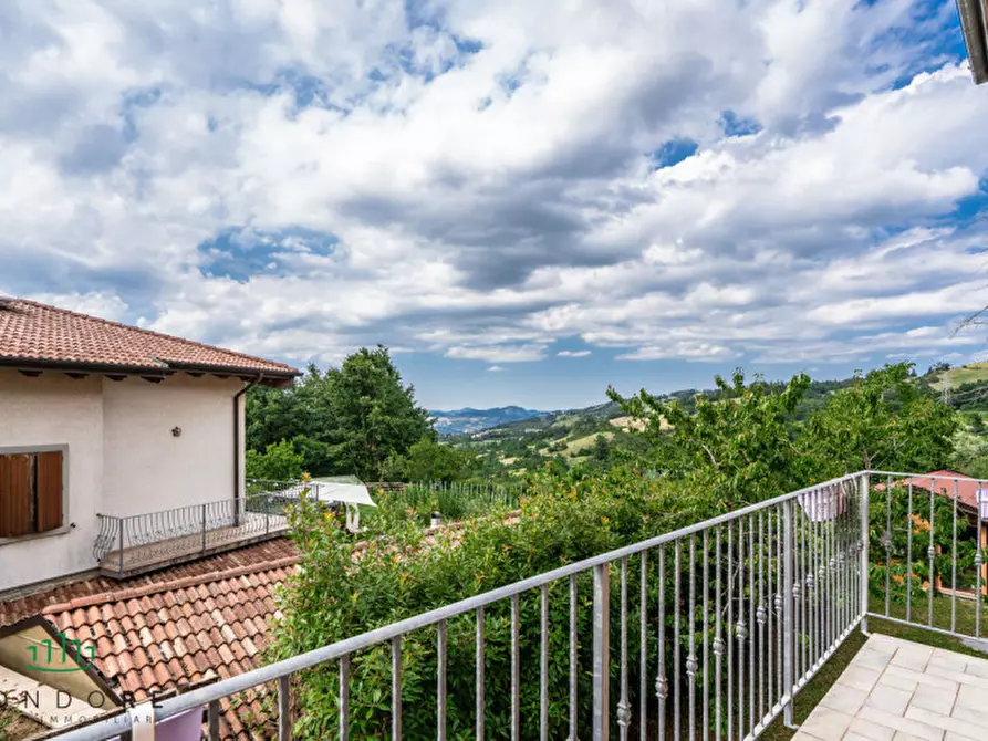 Immagine 72 di Villa in vendita  in via masi a Castiglione Dei Pepoli