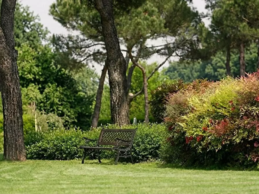 Immagine 3 di Hotel in vendita  in Viale Battaglione Val leogra a Vicenza