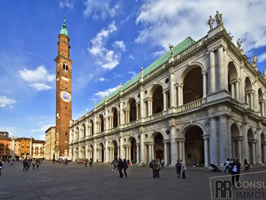 Immagine 5 di Hotel in vendita  in Viale Battaglione Val leogra a Vicenza