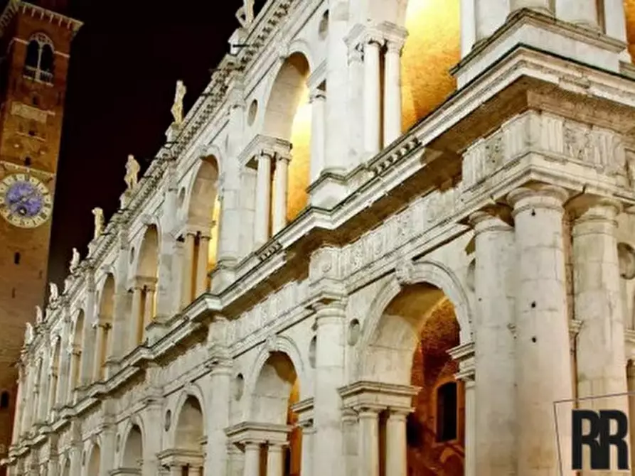 Immagine 6 di Hotel in vendita  in Viale Battaglione Val leogra a Vicenza