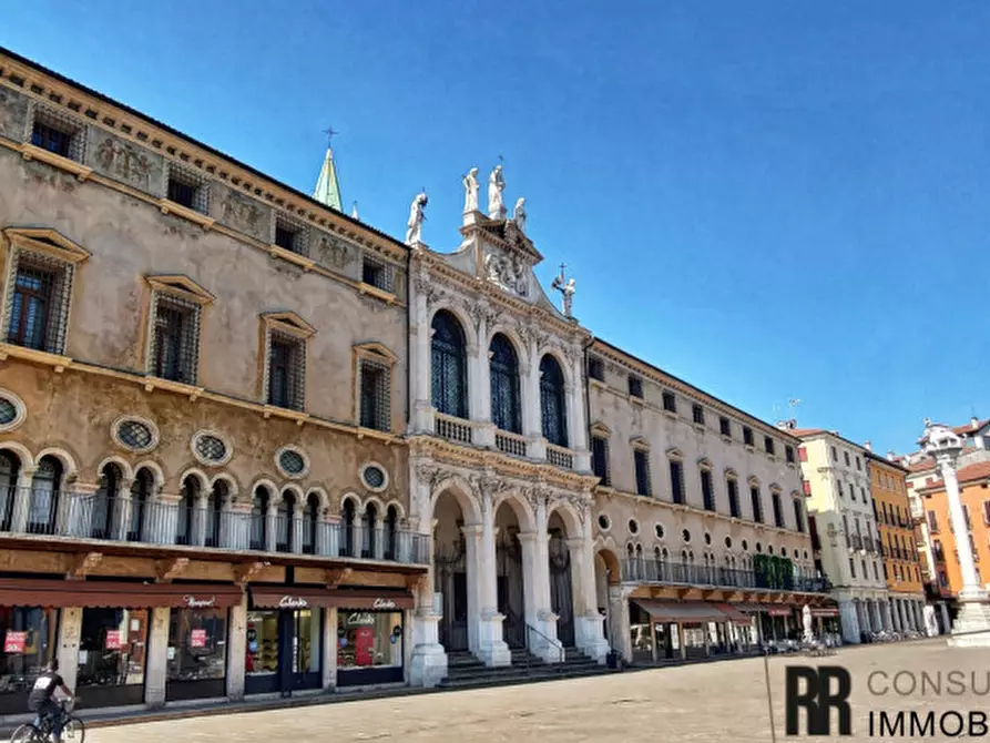 Immagine 8 di Hotel in vendita  in Viale Battaglione Val leogra a Vicenza