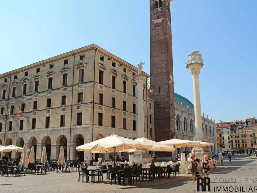 Immagine 9 di Hotel in vendita  in Viale Battaglione Val leogra a Vicenza