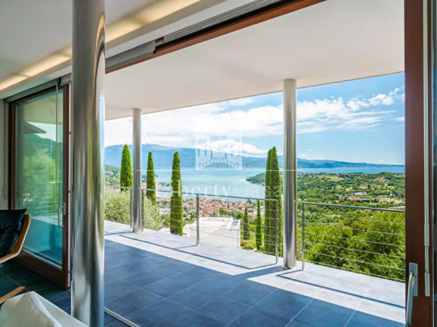 Immagine 2 di Villa in vendita  in Via Bocca di Croce a Salò