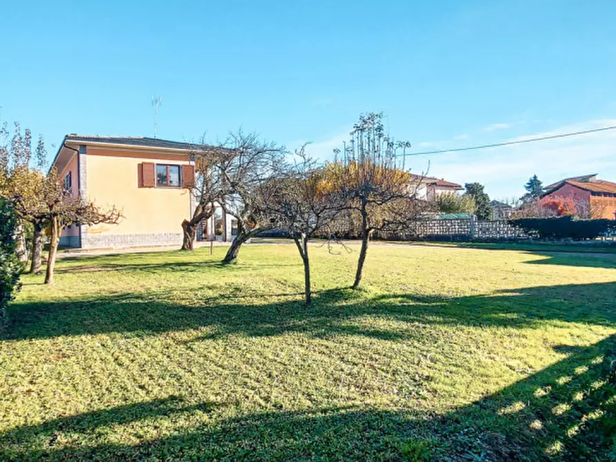 Immagine 6 di Villa in vendita  in via bardesa n 9 a Suno