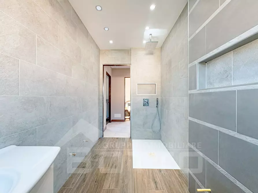 Immagine 27 di Villa in vendita  in via bardesa n 9 a Suno