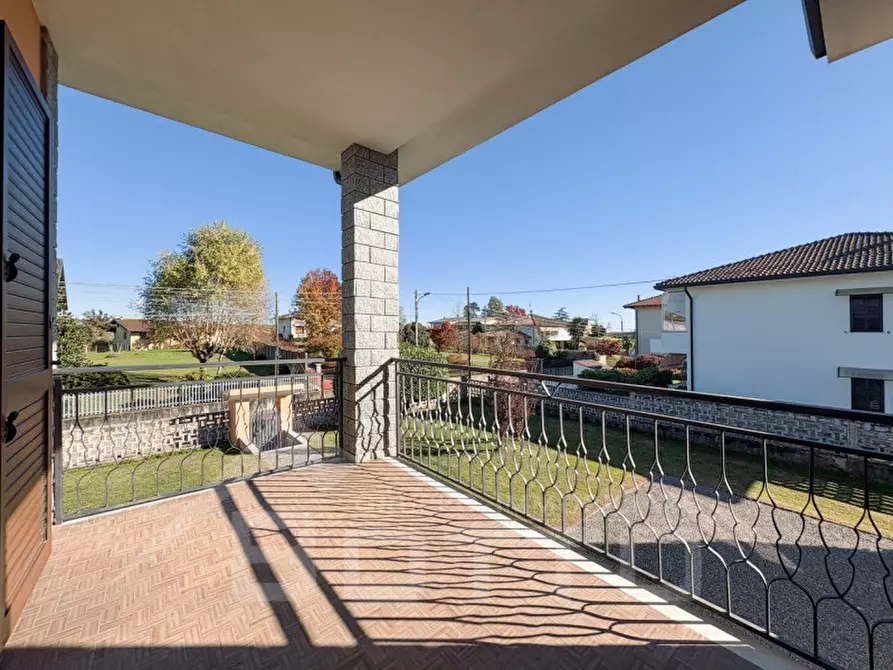 Immagine 35 di Villa in vendita  in via bardesa n 9 a Suno