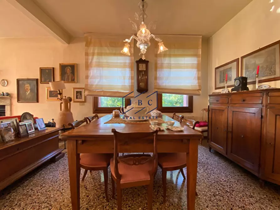 Immagine 6 di Villa in vendita  in Viale Paola Frassinetti a Oderzo