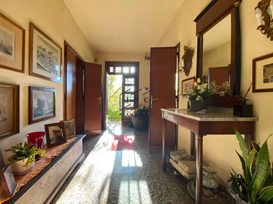 Immagine 8 di Villa in vendita  in Viale Paola Frassinetti a Oderzo