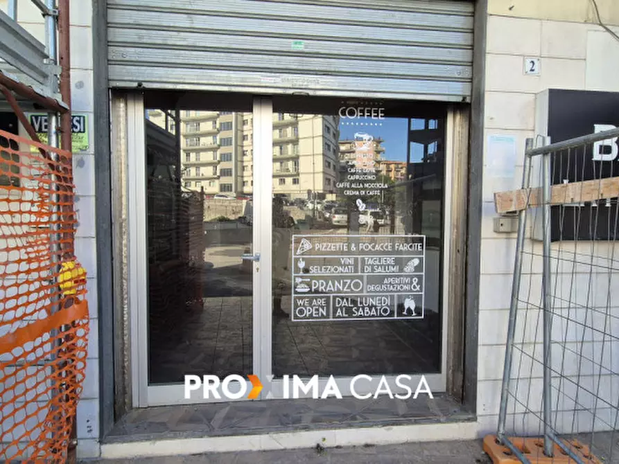 Immagine 2 di Negozio in vendita  in via michele pironti 2 a Salerno