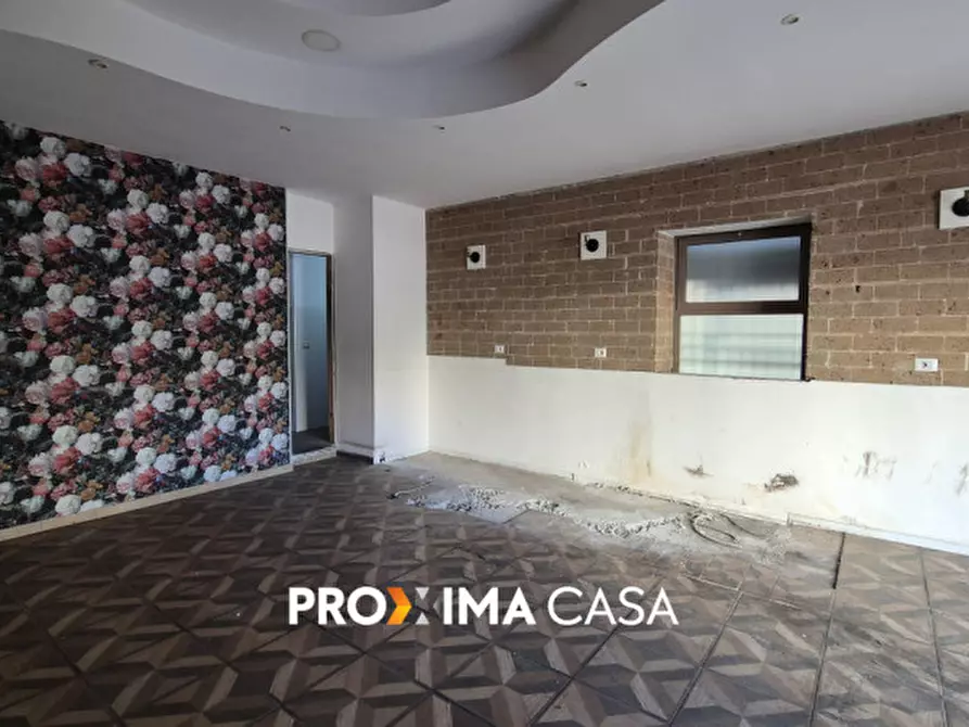 Immagine 5 di Negozio in vendita  in via michele pironti 2 a Salerno