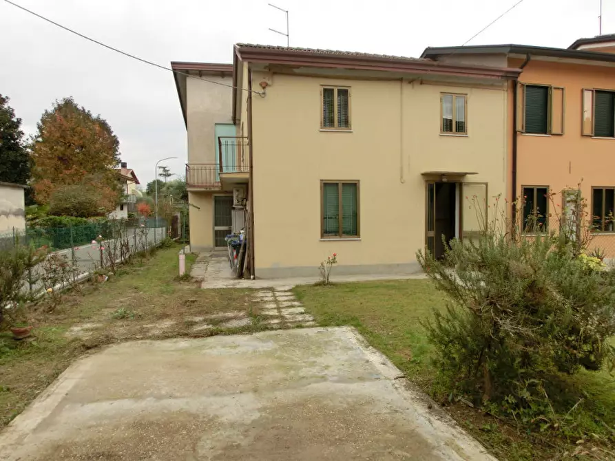 Immagine 3 di Villetta a schiera in vendita  in Via Pietro Micca 6 Salzano a Salzano