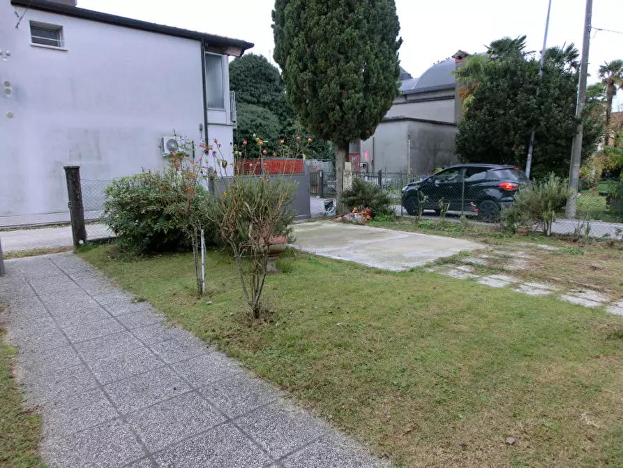 Immagine 9 di Villetta a schiera in vendita  in Via Pietro Micca 6 Salzano a Salzano