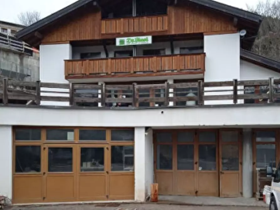Immagine 1 di Laboratorio in vendita  in Via Galghena, 13 a Pieve Di Cadore