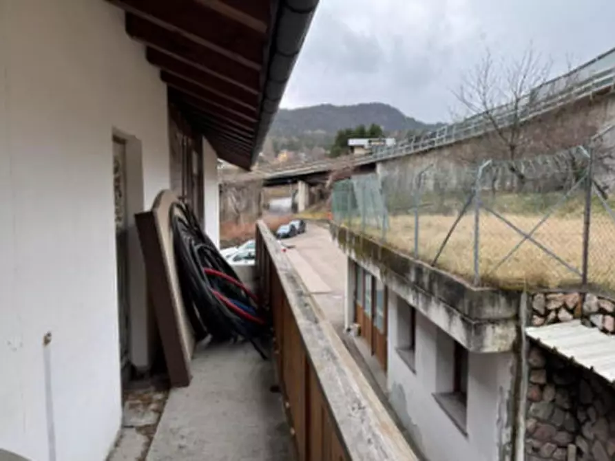 Immagine 4 di Laboratorio in vendita  in Via Galghena, 13 a Pieve Di Cadore