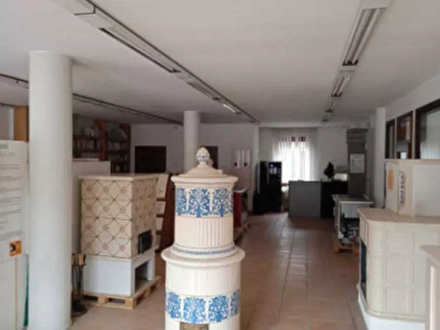 Immagine 7 di Laboratorio in vendita  in Via Galghena, 13 a Pieve Di Cadore