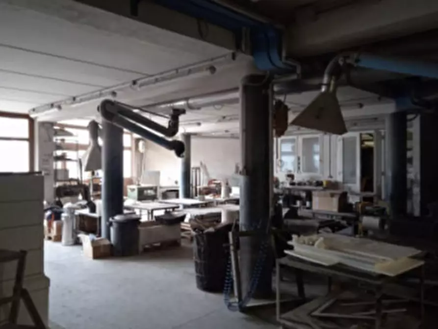 Immagine 11 di Laboratorio in vendita  in Via Galghena, 13 a Pieve Di Cadore