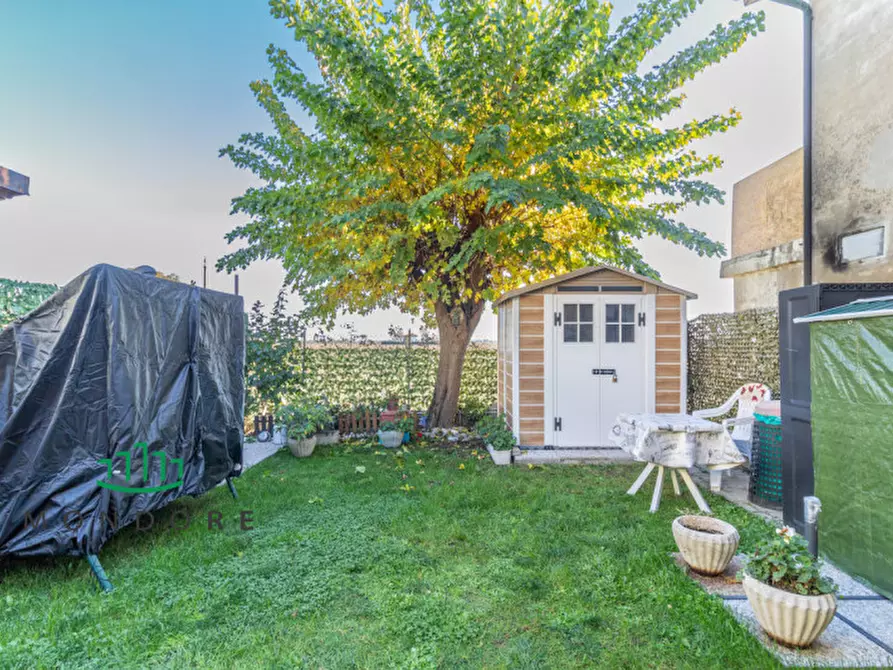 Immagine 17 di Villetta a schiera in vendita  a San Pietro In Casale