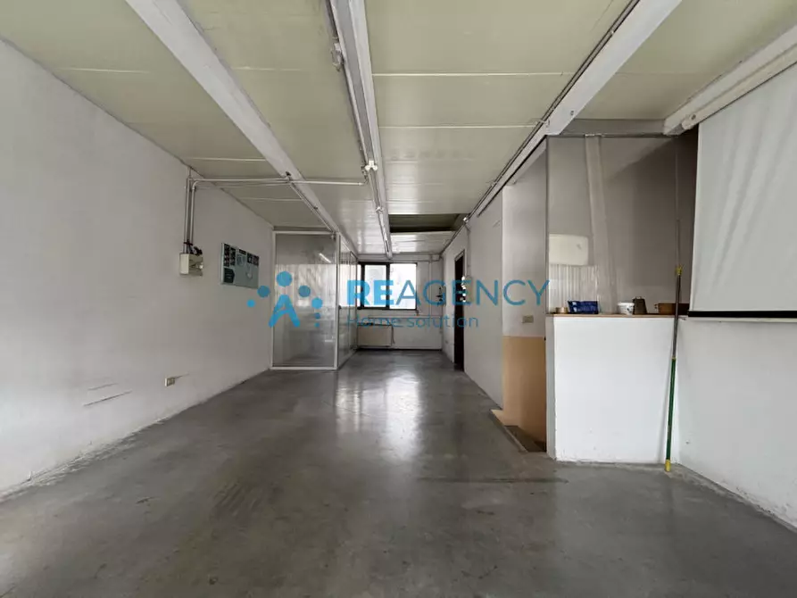 Immagine 9 di Laboratorio in vendita  in Via della Meccanica a Vicenza
