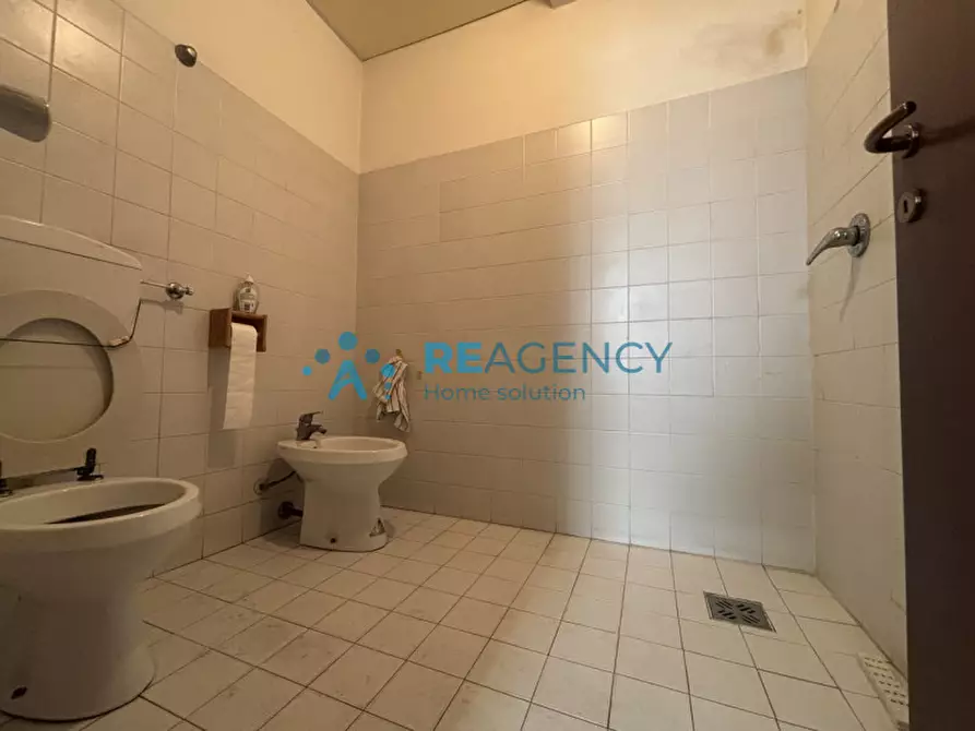 Immagine 11 di Laboratorio in vendita  in Via della Meccanica a Vicenza