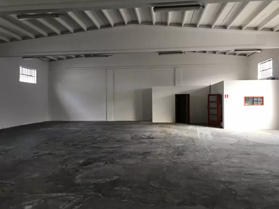 Immagine 3 di Capannone industriale in vendita  a San Martino Buon Albergo