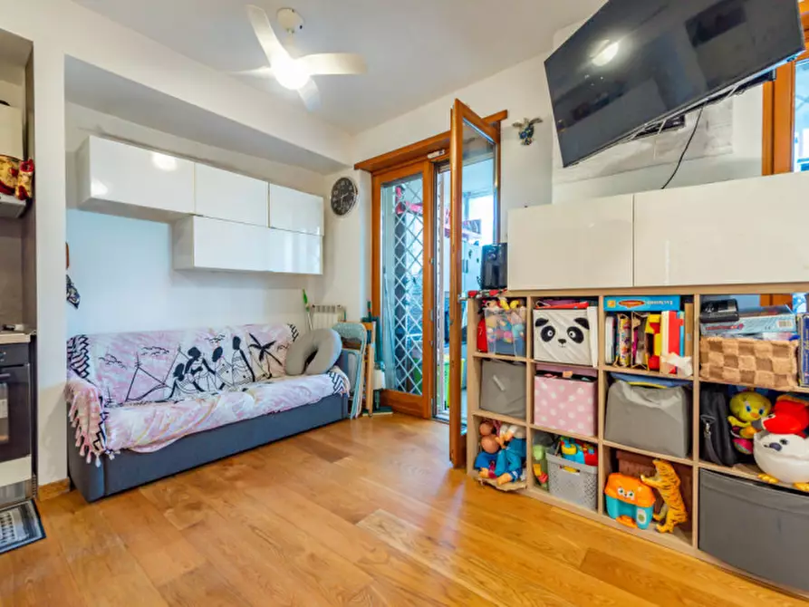 Immagine 4 di Appartamento in vendita  in Via Alberto Giolitti a Roma