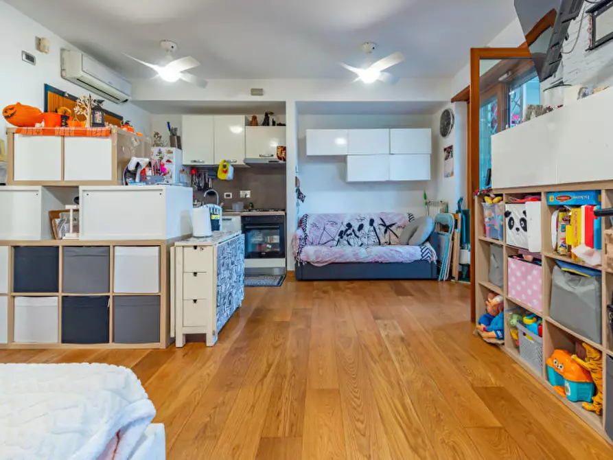 Immagine 10 di Appartamento in vendita  in Via Alberto Giolitti a Roma