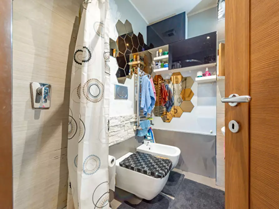 Immagine 11 di Appartamento in vendita  in Via Alberto Giolitti a Roma