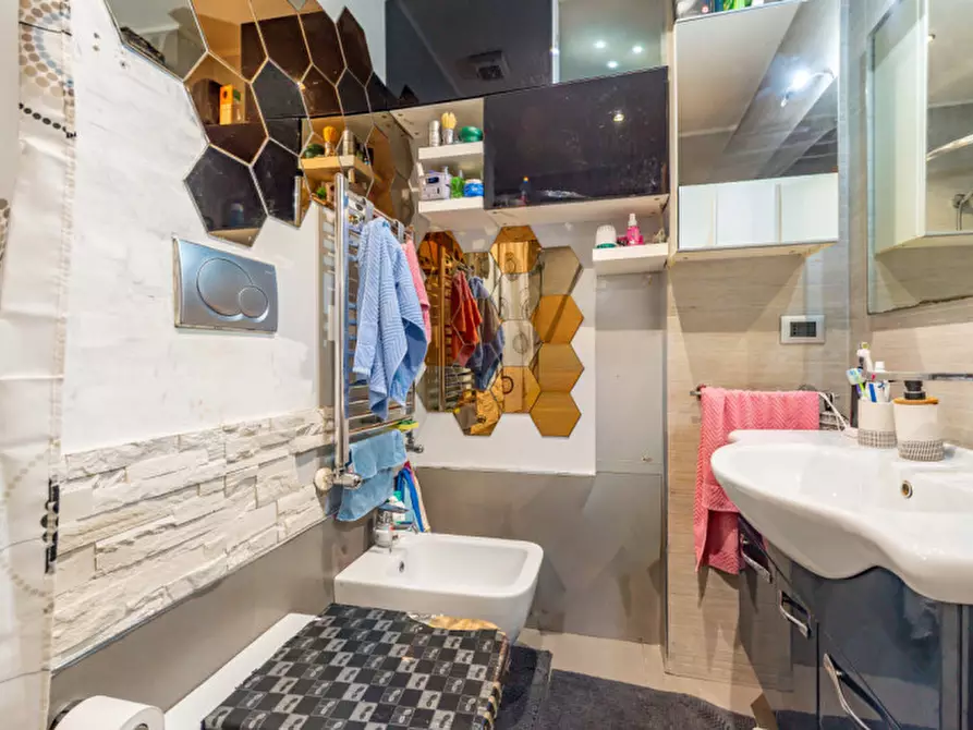 Immagine 12 di Appartamento in vendita  in Via Alberto Giolitti a Roma