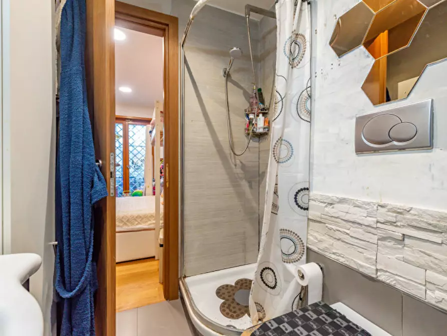 Immagine 13 di Appartamento in vendita  in Via Alberto Giolitti a Roma