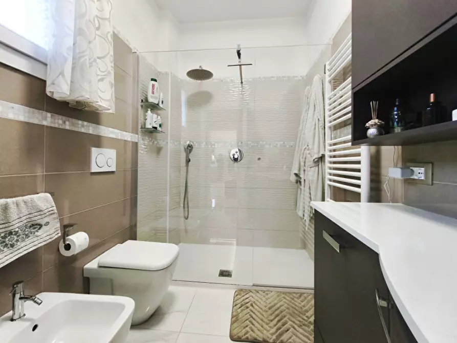 Immagine 17 di Appartamento in vendita  in Via Berretta Rossa a Bologna