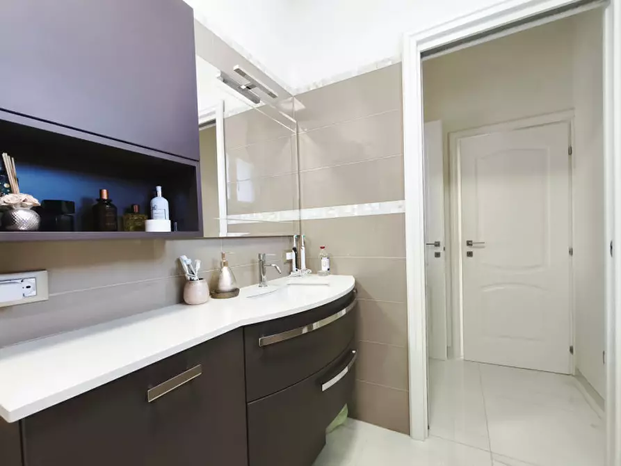 Immagine 20 di Appartamento in vendita  in Via Berretta Rossa a Bologna