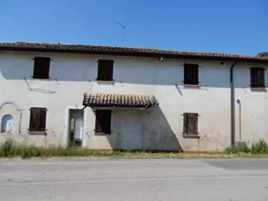 Immagine 1 di Casa indipendente in vendita  in Via Marangona, 55 a Loria