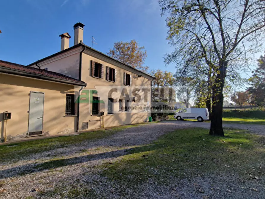 Immagine 2 di Attività commerciale in vendita  in Via Cimitero a Saccolongo