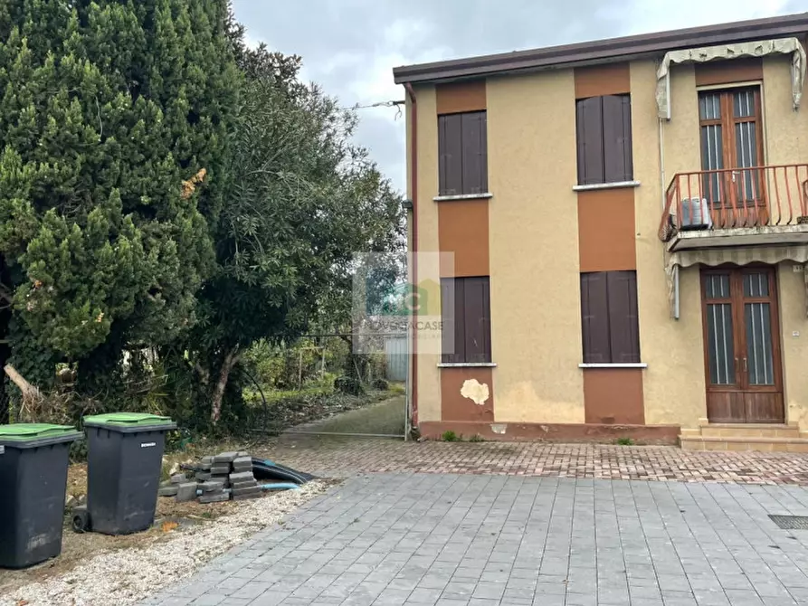 Immagine 2 di Casa bifamiliare in vendita  in via zocco 44 a Noventa Padovana