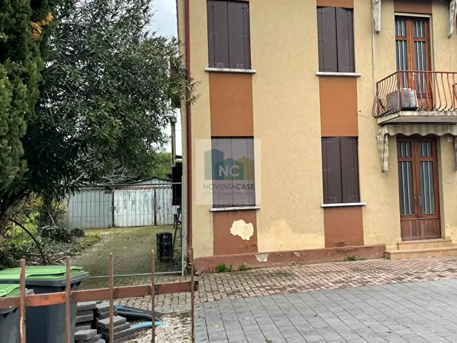 Immagine 3 di Casa bifamiliare in vendita  in via zocco 44 a Noventa Padovana