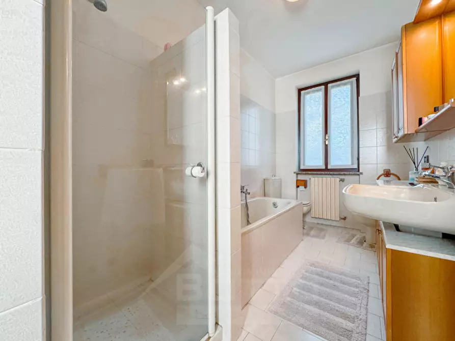 Immagine 15 di Villetta a schiera in vendita  in Via Stefano Niccolini 37 a Oleggio Castello