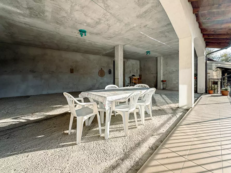 Immagine 17 di Villetta a schiera in vendita  in Via Stefano Niccolini 37 a Oleggio Castello