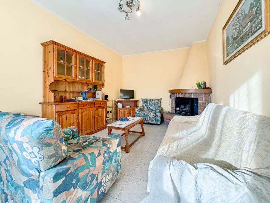 Immagine 22 di Villetta a schiera in vendita  in Via Stefano Niccolini 37 a Oleggio Castello