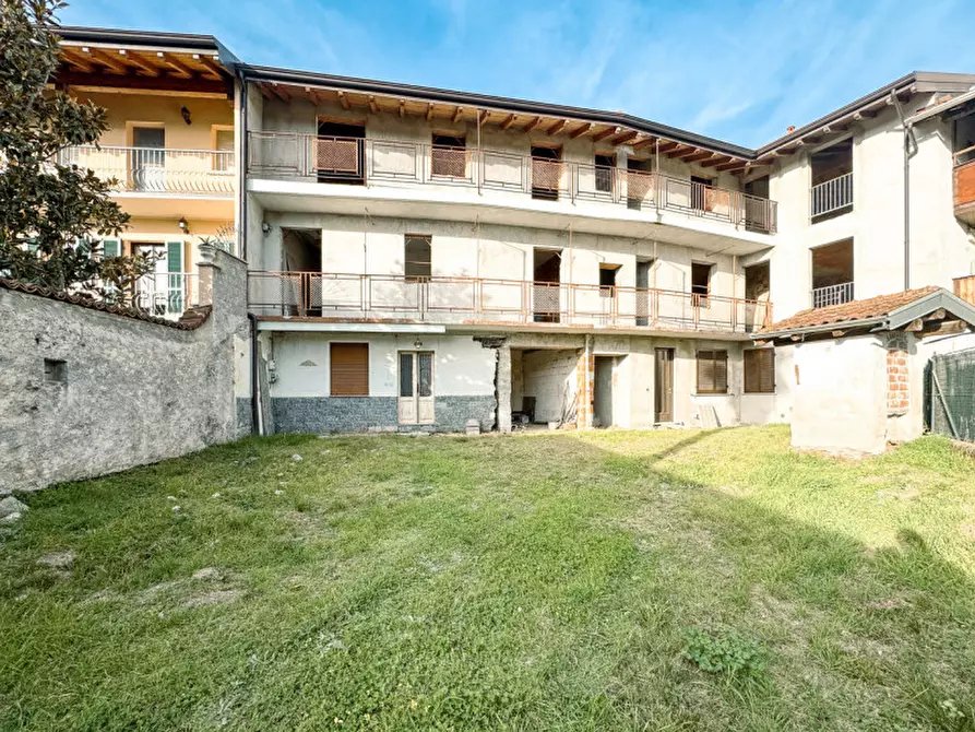 Immagine 1 di Rustico / casale in vendita  in VIA PIANA 16 a Paruzzaro