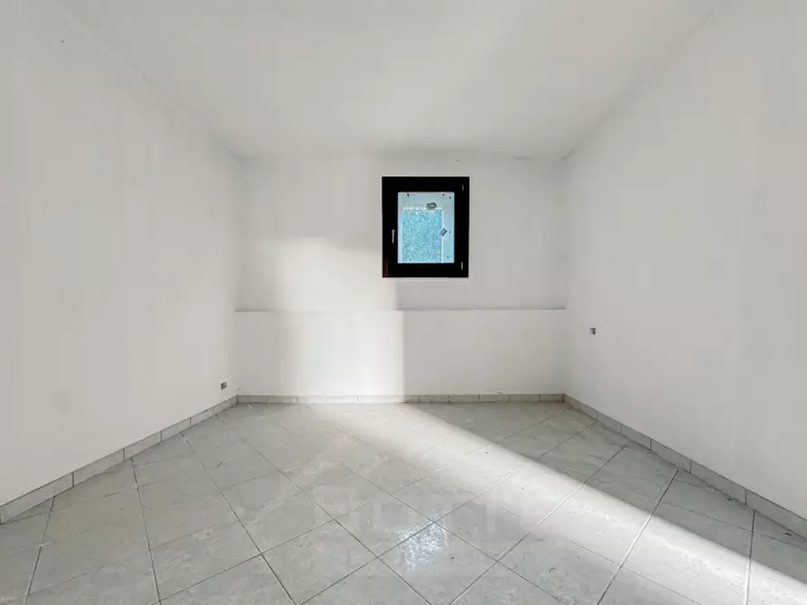 Immagine 10 di Rustico / casale in vendita  in VIA PIANA 16 a Paruzzaro