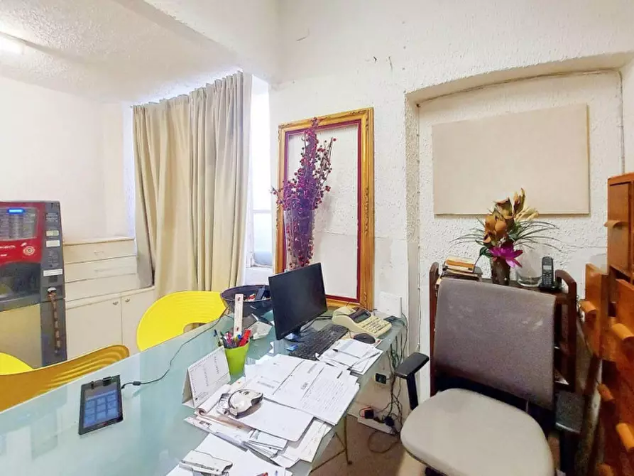 Immagine 5 di Negozio in vendita  in Via Pontida, N. 3-5-7 a Alessandria