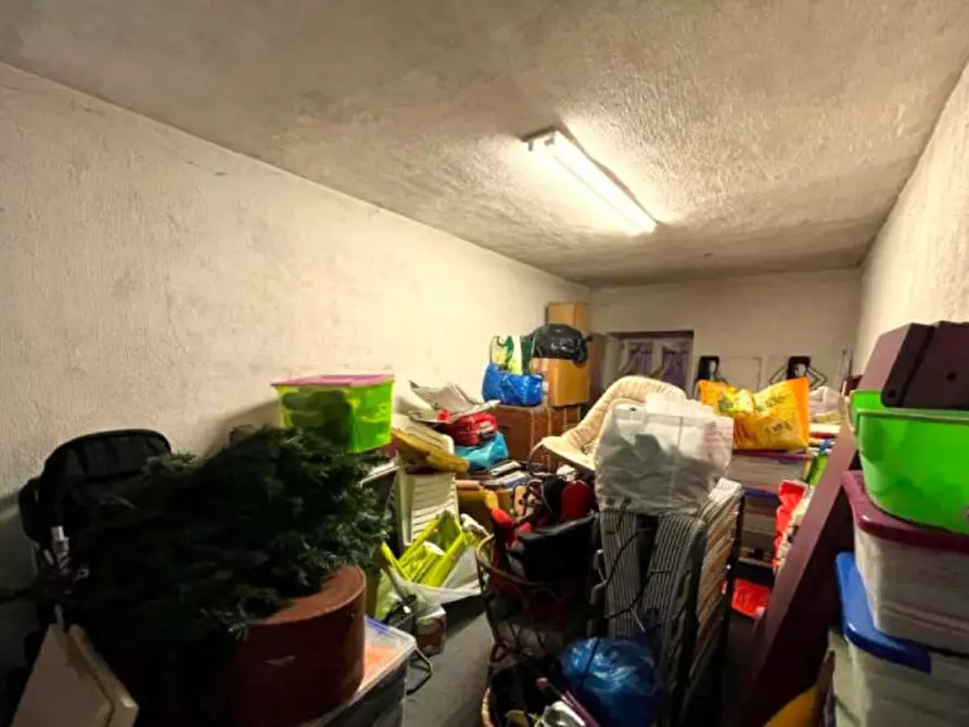 Immagine 12 di Negozio in vendita  in Via Pontida, N. 3-5-7 a Alessandria