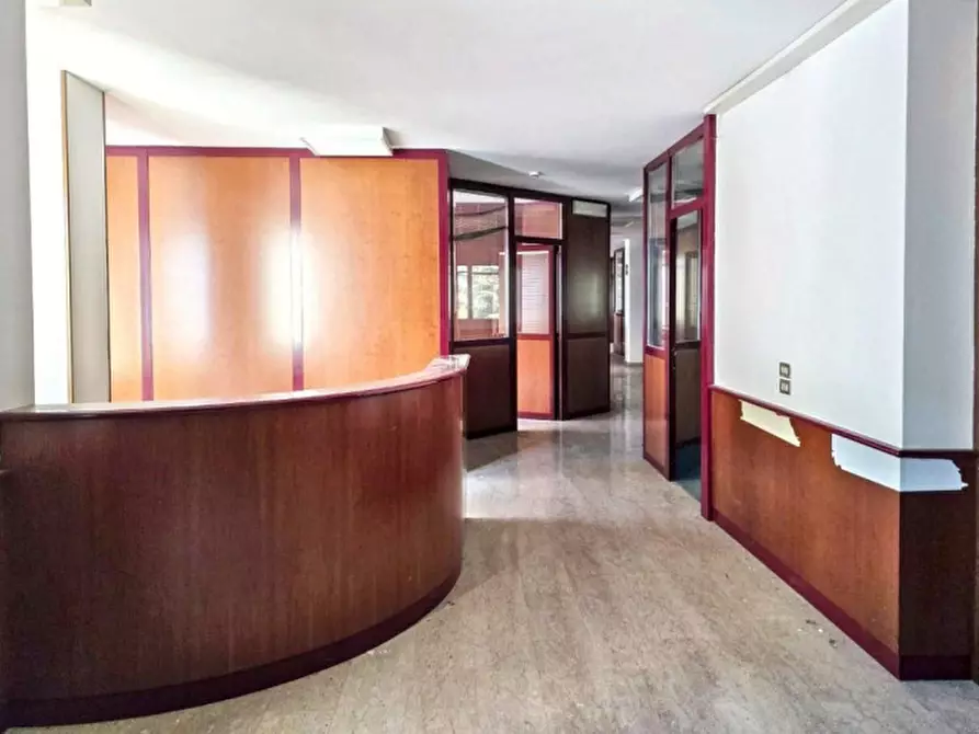 Immagine 3 di Ufficio in vendita  in Largo Parolini, 89, 36061 Bassano del Grappa VI, Italia a Bassano Del Grappa