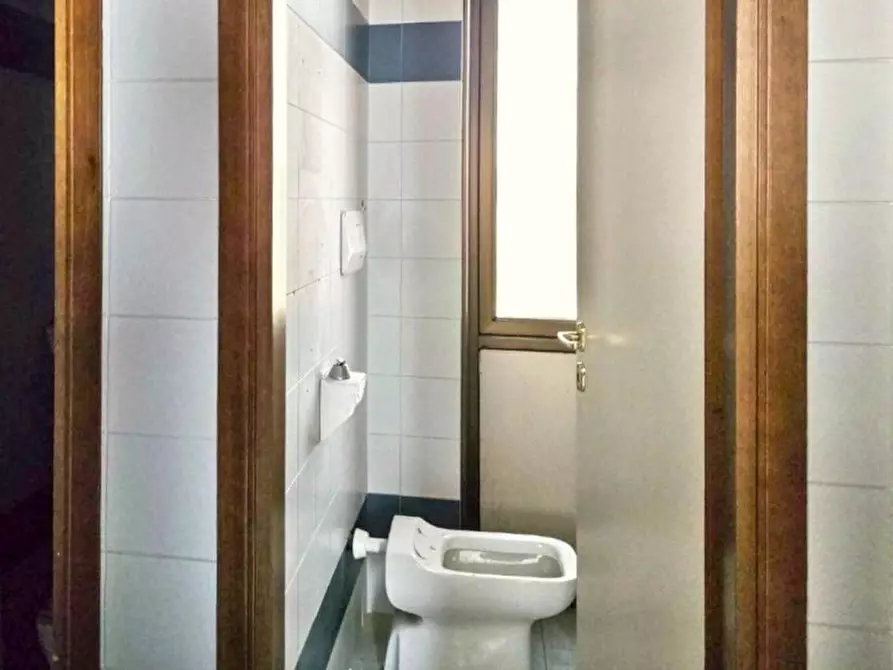 Immagine 13 di Ufficio in vendita  in Largo Parolini, 89, 36061 Bassano del Grappa VI, Italia a Bassano Del Grappa