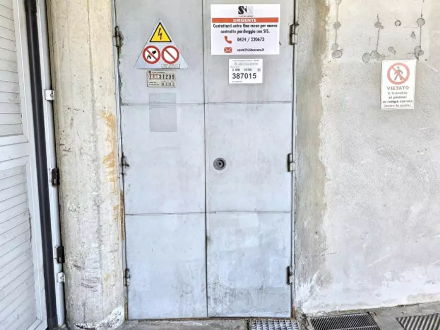 Immagine 25 di Ufficio in vendita  in Largo Parolini, 89, 36061 Bassano del Grappa VI, Italia a Bassano Del Grappa