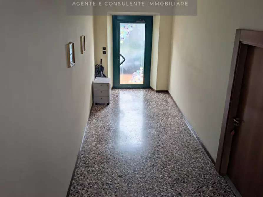 Immagine 13 di Appartamento in vendita  a Vittorio Veneto