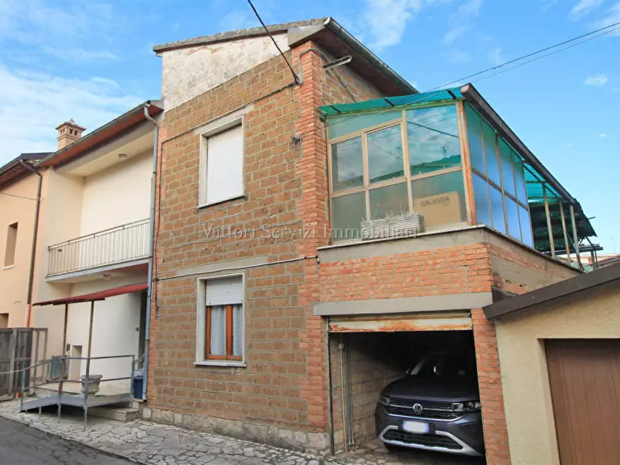 Immagine 1 di Casa bifamiliare in vendita  in via Siena a Torrita Di Siena