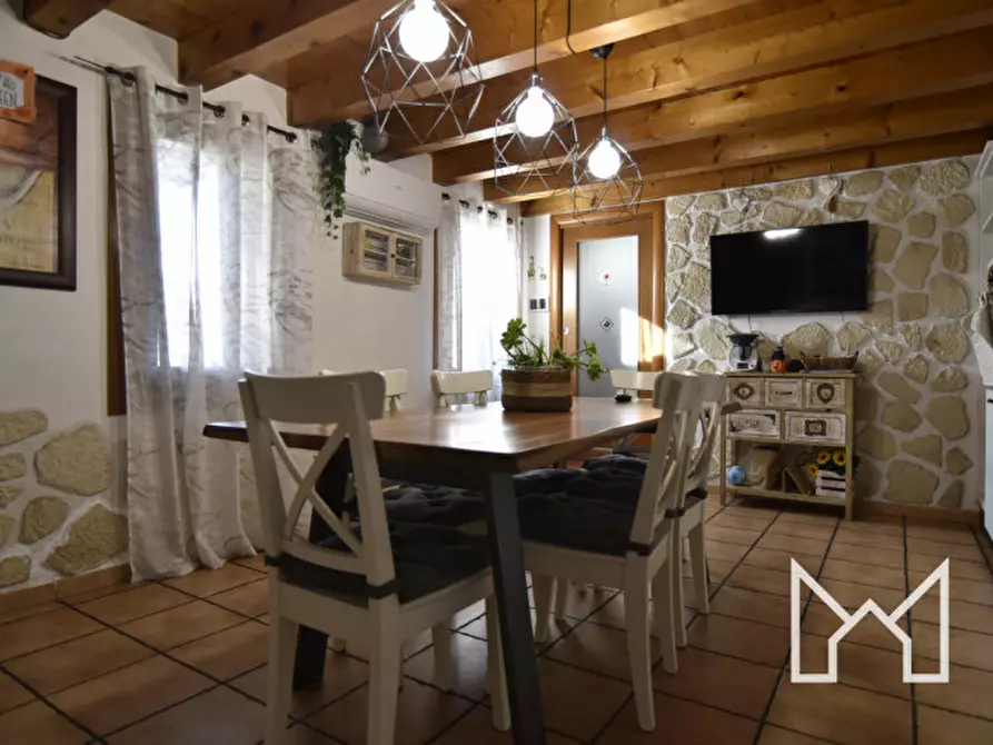 Immagine 9 di Villetta a schiera in vendita  a Romano D'ezzelino